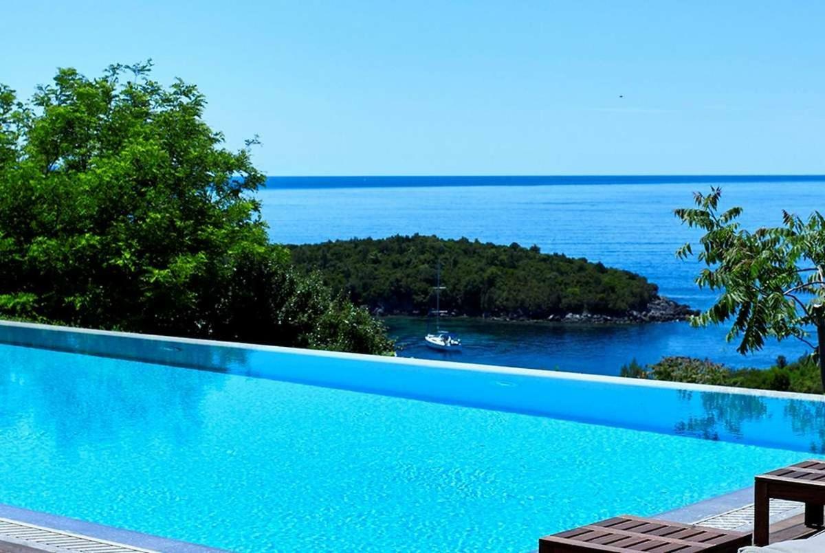 Villa Ioli- Beachfront Luxury Residence Igoumenitsa Exterior foto