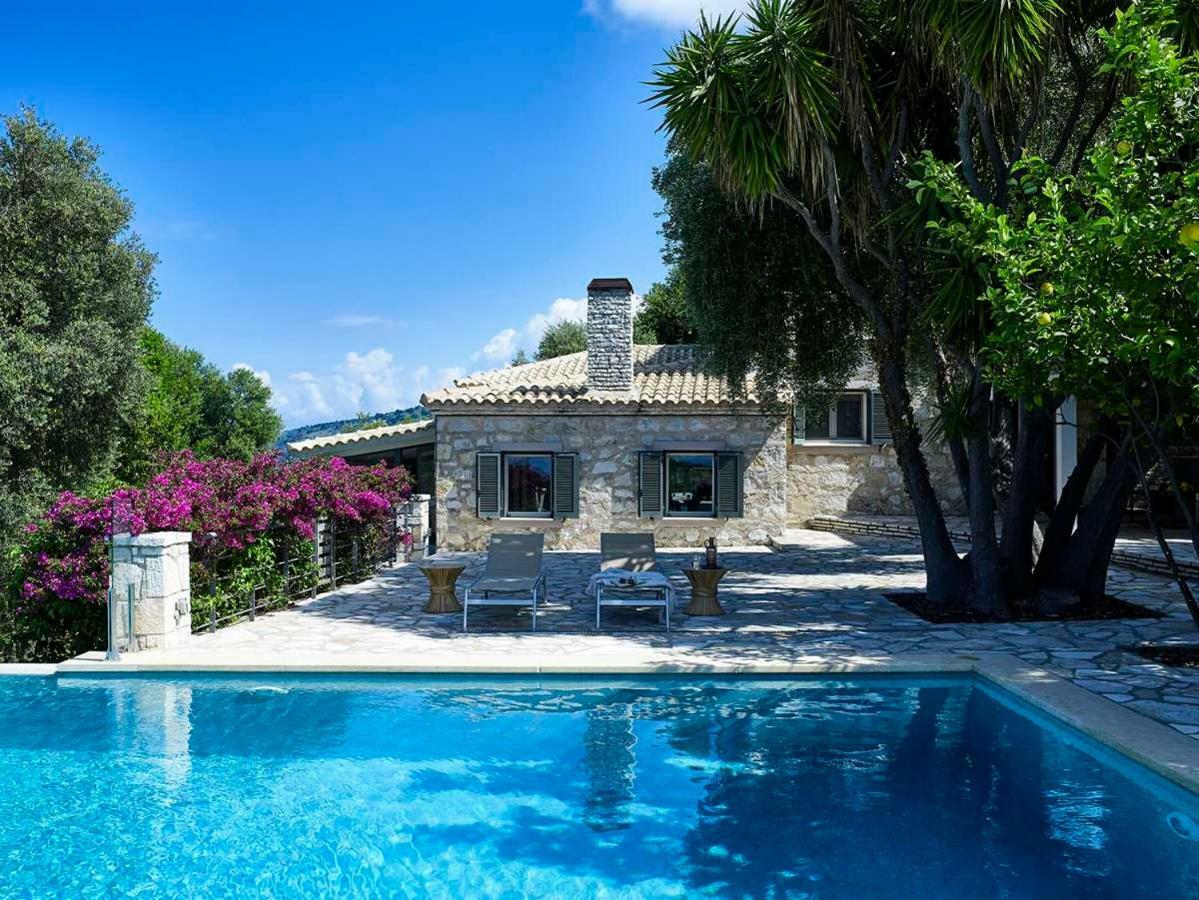 Villa Ioli- Beachfront Luxury Residence Igoumenitsa Exterior foto
